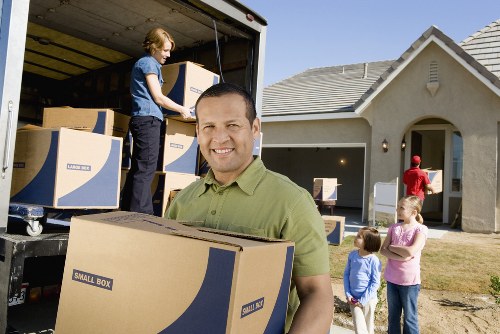 Efficient packing and storage strategies for businesses